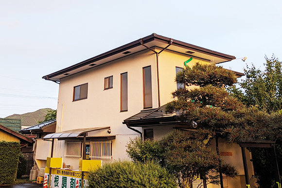 高根調剤薬局外観